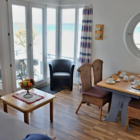 Windjammer: Pamir Apartment *